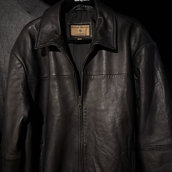 100% Genuine Leather Jacket - Picture 2 of 15